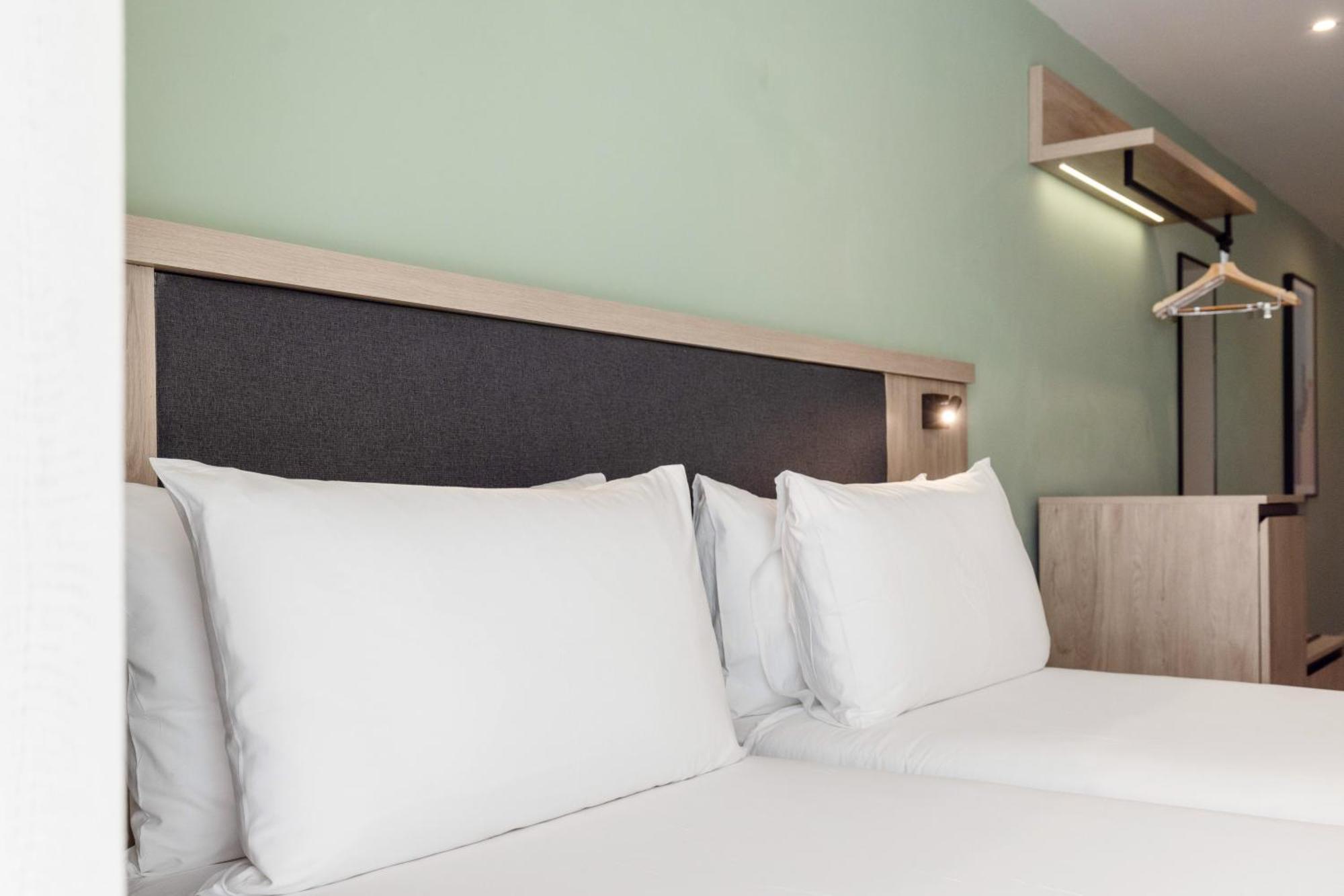 Hotel Levante St Julian'S, Affiliated By Melia Saint Julian's Exterior photo